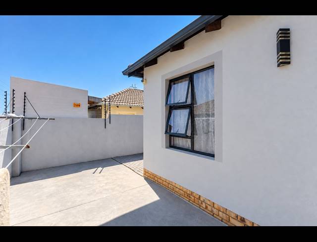 3 BEDROOM HOUSE FOR SALE IN RIVERSIDE VIEW